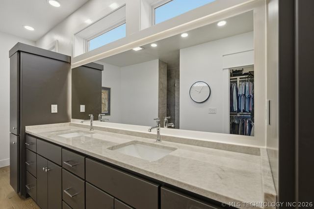 5013 Lake Breeze Road, Grove, OK 74344