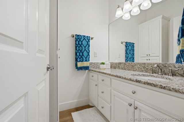 5013 Lake Breeze Road, Grove, OK 74344