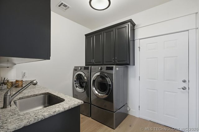 5013 Lake Breeze Road, Grove, OK 74344