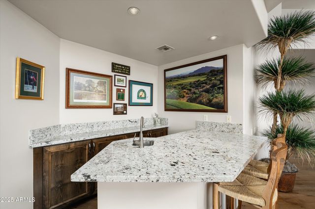 10699 E FERNWOOD Lane, Scottsdale, AZ 85262