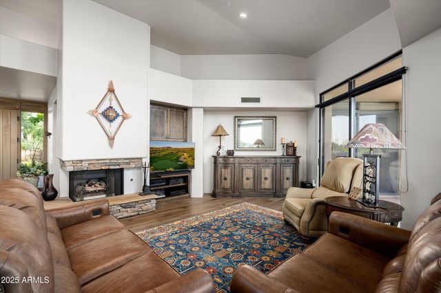 10699 E FERNWOOD Lane, Scottsdale, AZ 85262