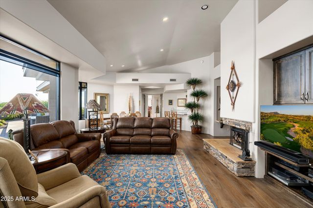 10699 E FERNWOOD Lane, Scottsdale, AZ 85262