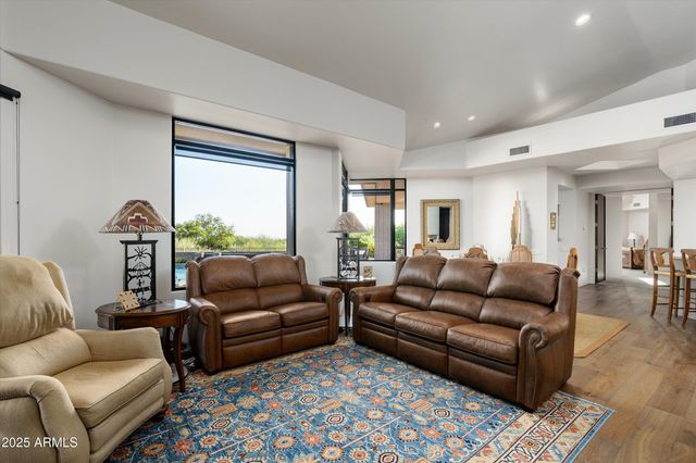 10699 E FERNWOOD Lane, Scottsdale, AZ 85262