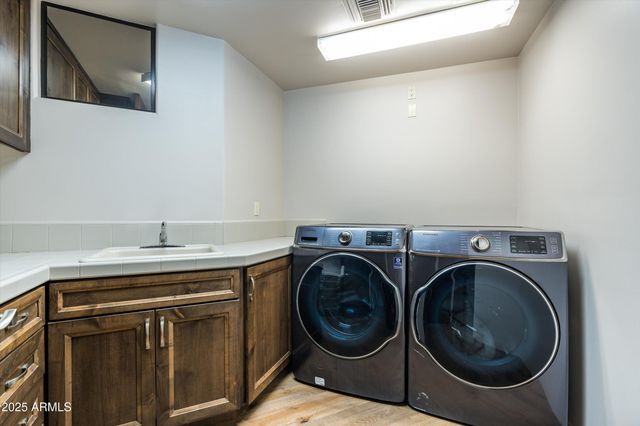 10699 E FERNWOOD Lane, Scottsdale, AZ 85262