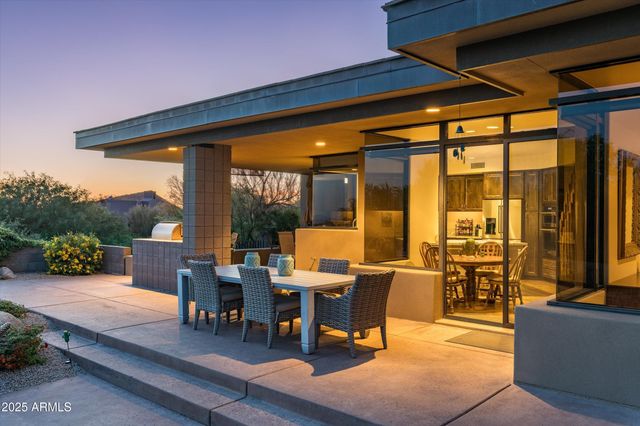 10699 E FERNWOOD Lane, Scottsdale, AZ 85262