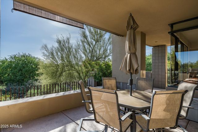 10699 E FERNWOOD Lane, Scottsdale, AZ 85262