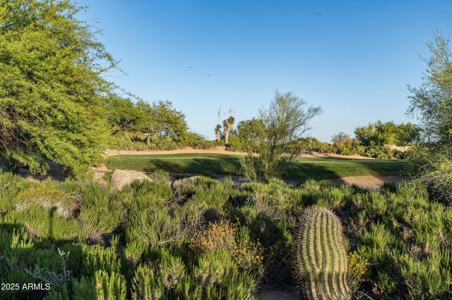 10699 E FERNWOOD Lane, Scottsdale, AZ 85262