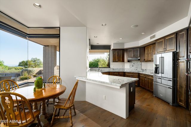 10699 E FERNWOOD Lane, Scottsdale, AZ 85262