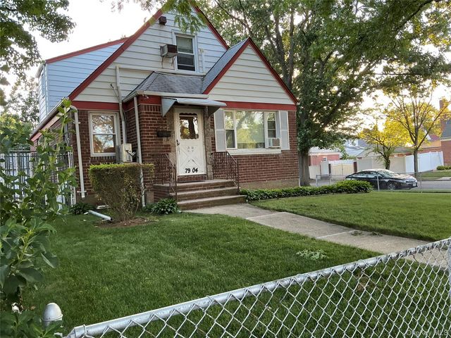 7904 268th Street, Glen Oaks, NY 11004