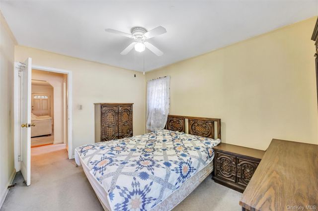 7904 268th Street, Glen Oaks, NY 11004
