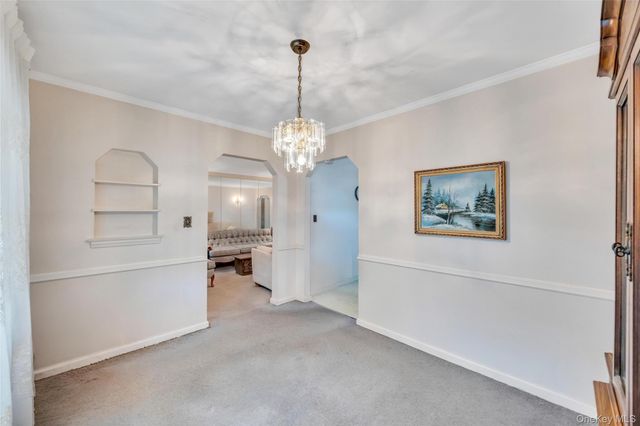 7904 268th Street, Glen Oaks, NY 11004