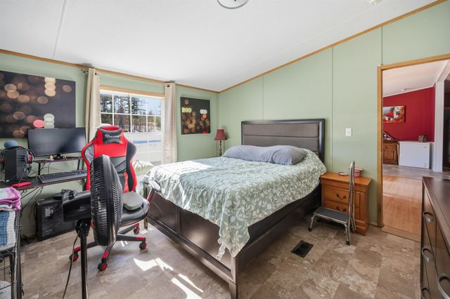 11 Darren Drive, Raymond, NH 03077