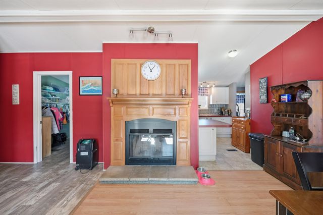 11 Darren Drive, Raymond, NH 03077