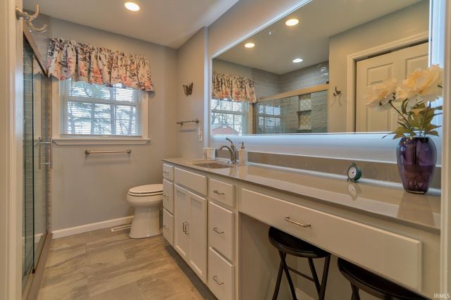 5306 Cunningham Drive, Evansville, IN 47711