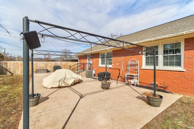 5306 Cunningham Drive, Evansville, IN 47711