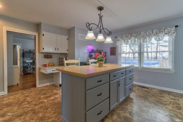 5306 Cunningham Drive, Evansville, IN 47711