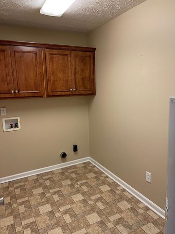 240 Lee Road 2111, Phenix City, AL 36870