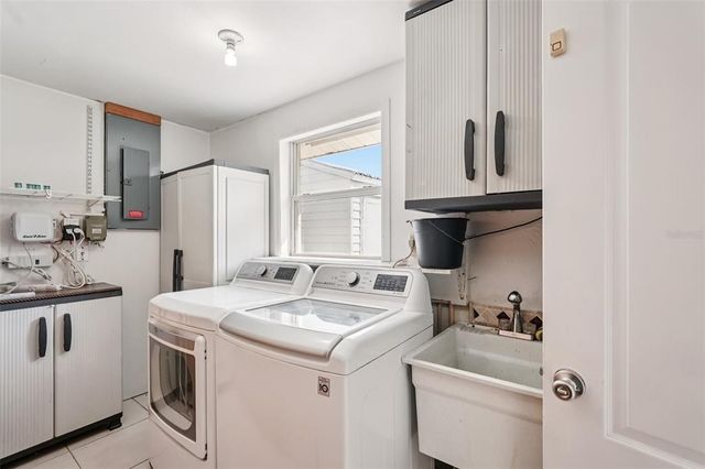 2271 SANDLEWOOD DRIVE, Venice, FL 34293