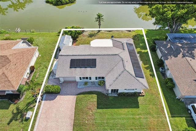 2271 SANDLEWOOD DRIVE, Venice, FL 34293