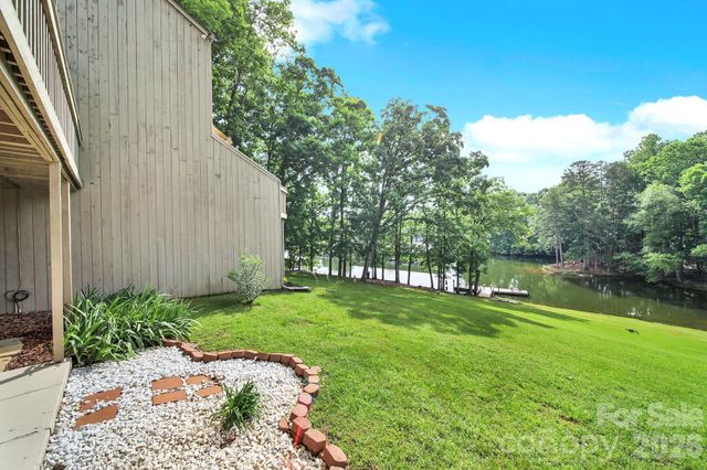 58 Ridgeport Road, Clover, SC 29710