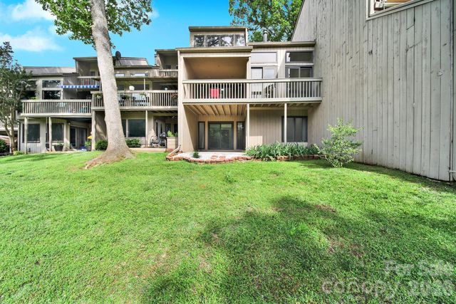 58 Ridgeport Road, Clover, SC 29710