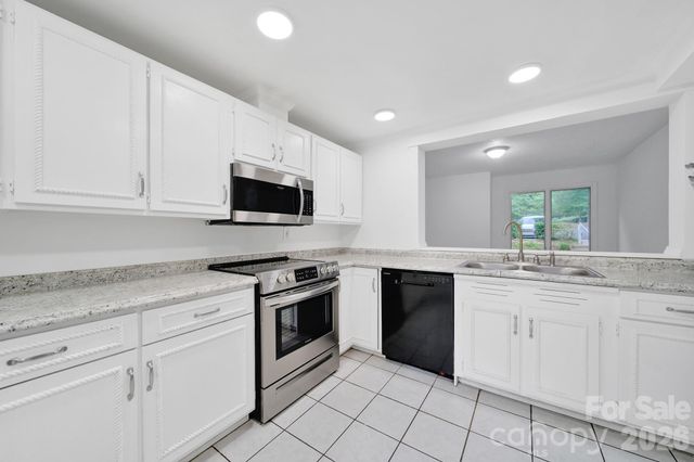 58 Ridgeport Road, Clover, SC 29710
