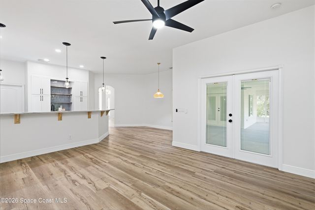2160 Windbrook Drive SE, Palm Bay, FL 32909