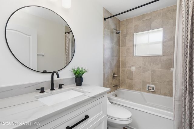 2160 Windbrook Drive SE, Palm Bay, FL 32909