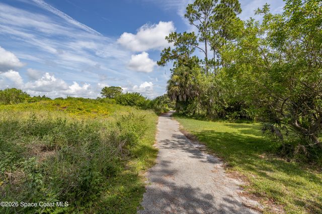 2160 Windbrook Drive SE, Palm Bay, FL 32909