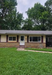 9909 Glen Owen Drive, St Louis, MO 63136