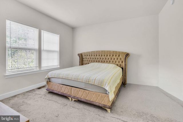 6137 CAMERONS FERRY DR, Haymarket, VA 20169