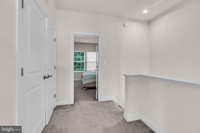 6137 CAMERONS FERRY DR, Haymarket, VA 20169