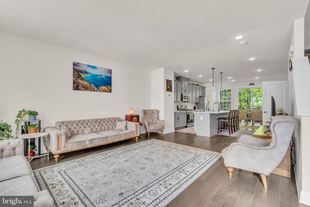 6137 CAMERONS FERRY DR, Haymarket, VA 20169