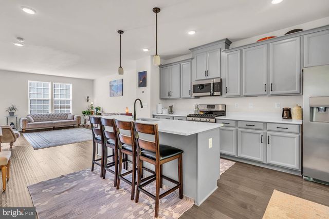6137 CAMERONS FERRY DR, Haymarket, VA 20169