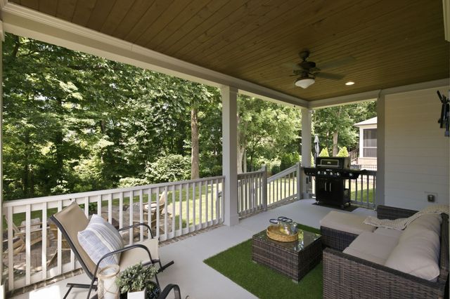 2250 Chaucer Park Ln, Thompsons Station, TN 37179