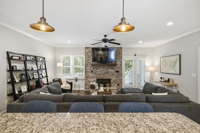 2250 Chaucer Park Ln, Thompsons Station, TN 37179