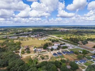 165 Oak Cluster Drive, Columbus, TX 78934