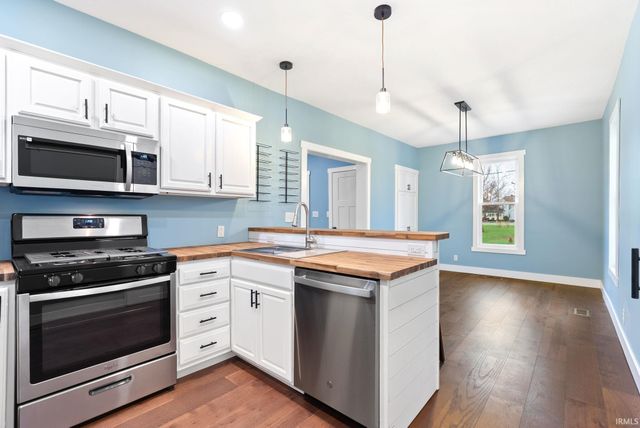 323 S 1st Street, Decatur, IN 46733