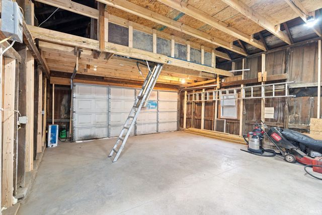 323 S 1st Street, Decatur, IN 46733