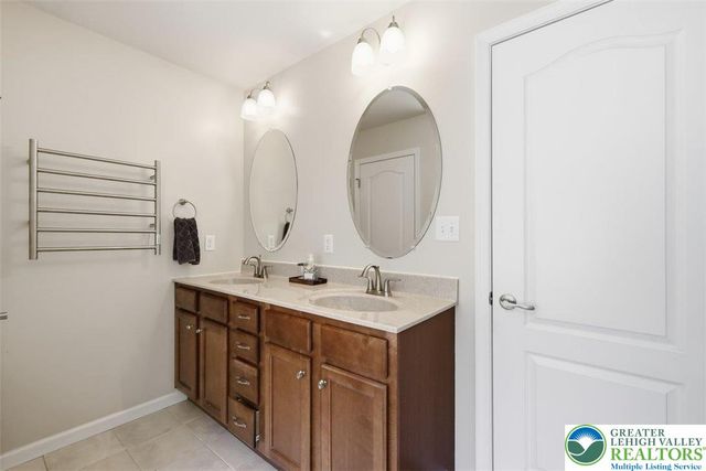 119 Godfreys Gate, Stroud Twp, PA 18360