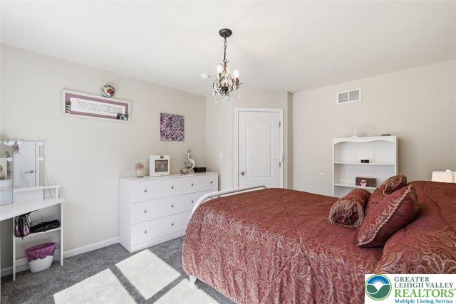 119 Godfreys Gate, Stroud Twp, PA 18360