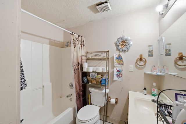 4350-4352 Wilma St, Wichita, KS 67218