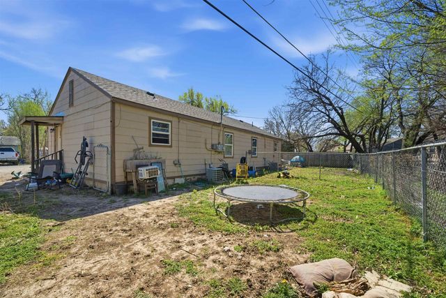 4350-4352 Wilma St, Wichita, KS 67218