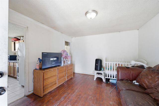 4350-4352 Wilma St, Wichita, KS 67218