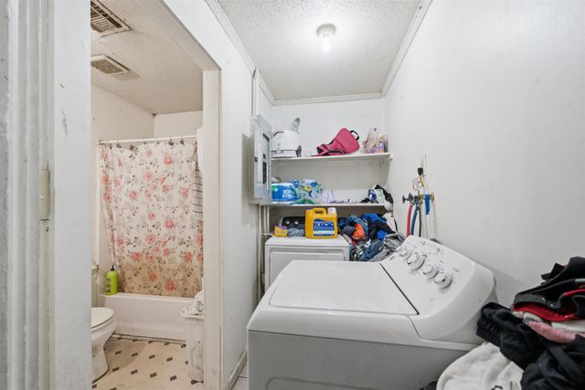 4350-4352 Wilma St, Wichita, KS 67218