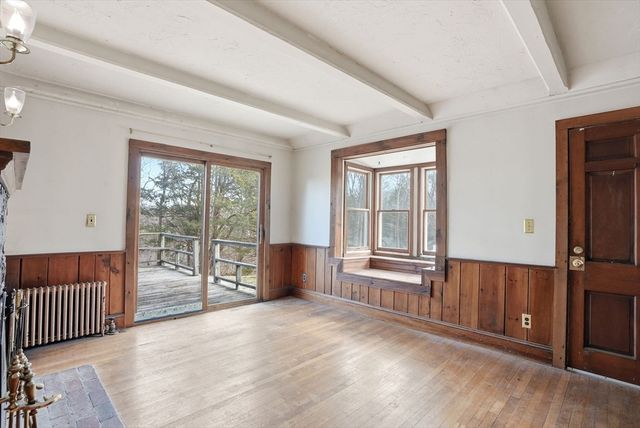 37 Richards Rd, Hull, MA 02045