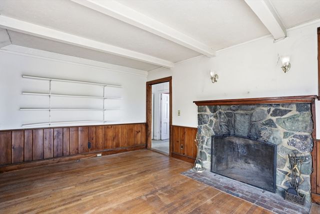 37 Richards Rd, Hull, MA 02045