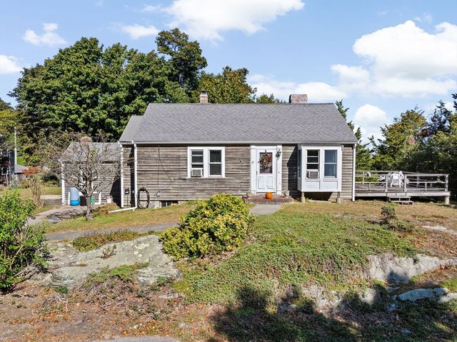 37 Richards Rd, Hull, MA 02045