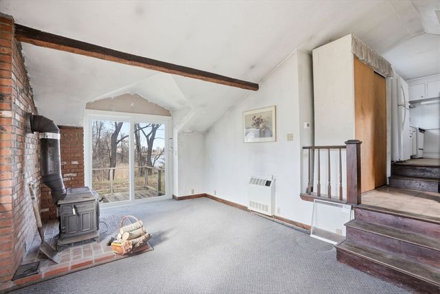 37 Richards Rd, Hull, MA 02045