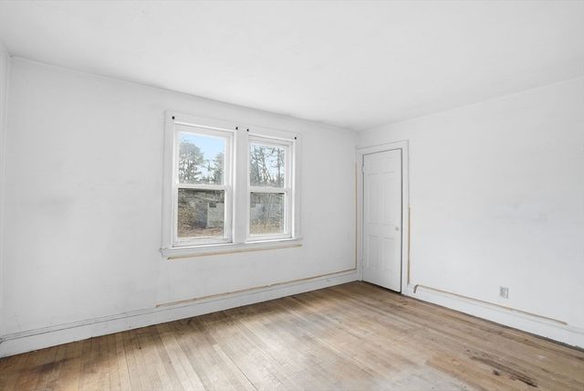 37 Richards Rd, Hull, MA 02045